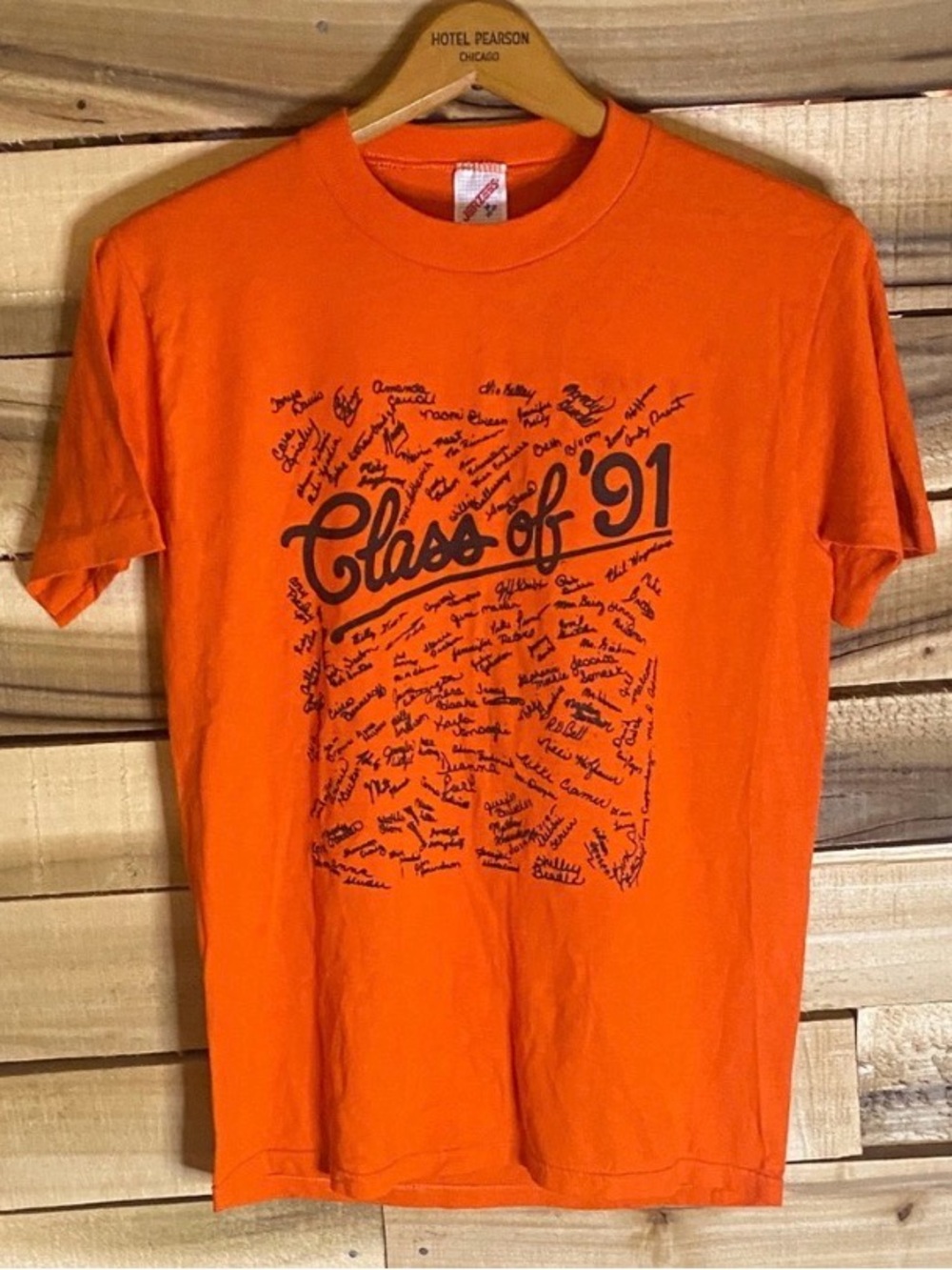 Vintage Class of '91 T-Shirt with signatures size small (tag M) USA orange